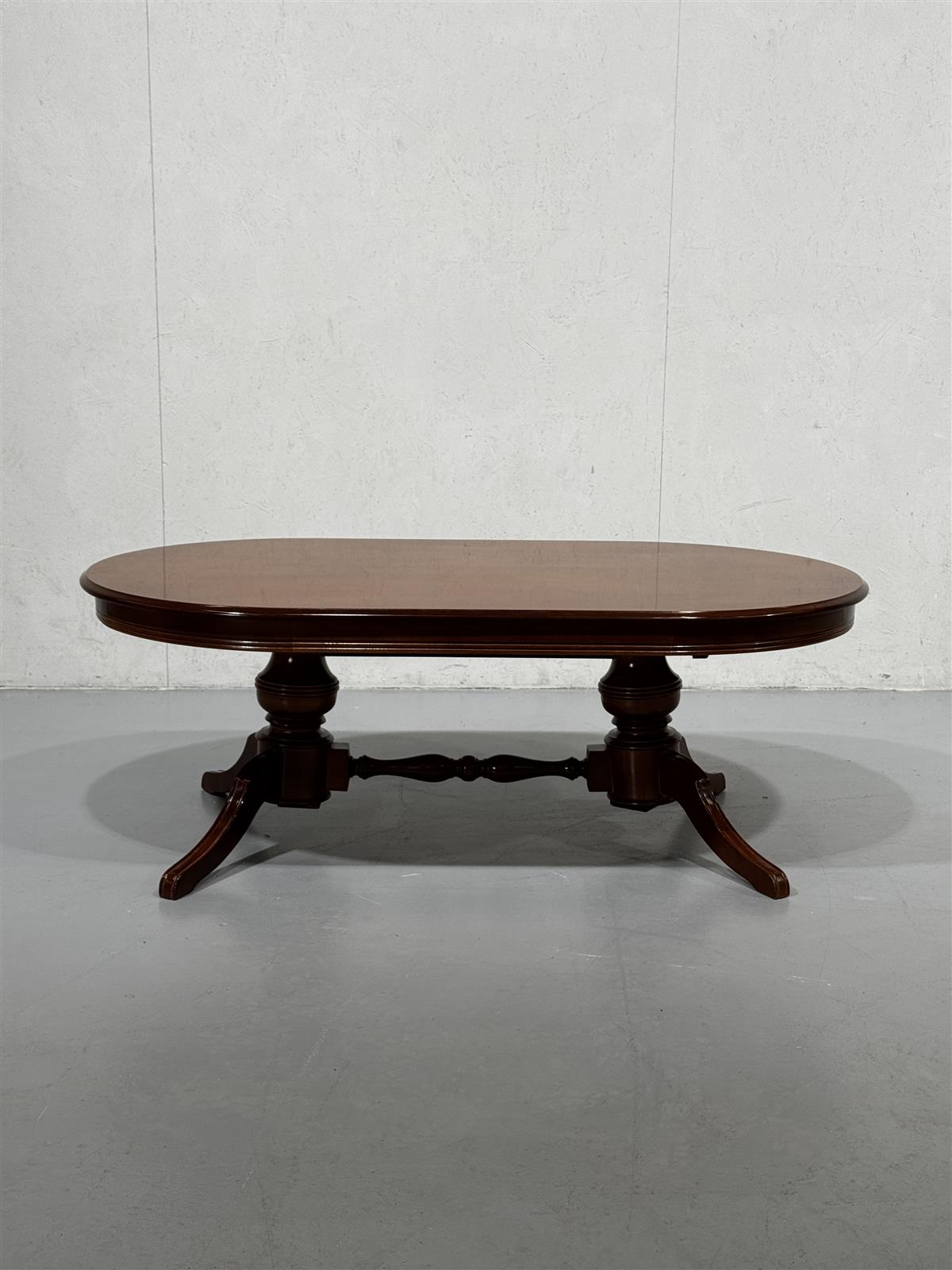 Klassinen sohvapöytä 140x60 ruskea