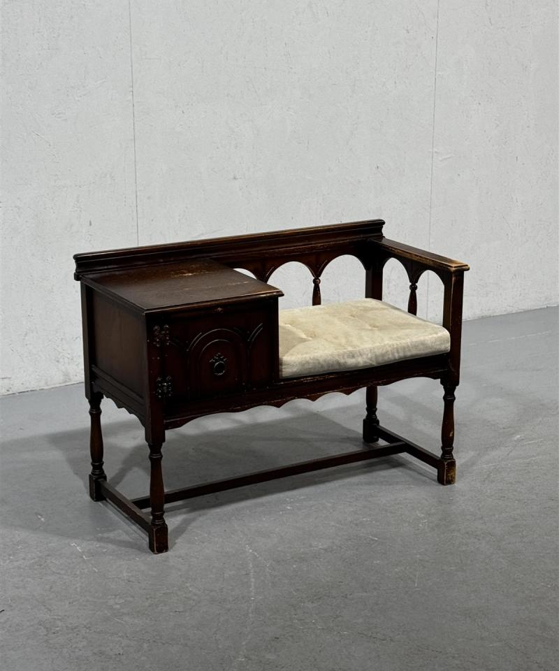 Vintage puhelinpenkki