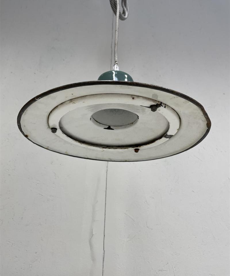 Vintage teollisuusvalaisin metalli vihreä