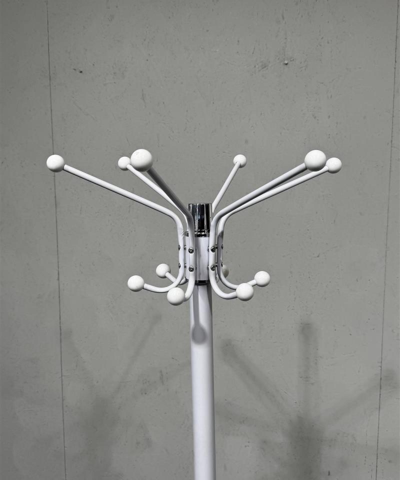 Vaatenaulakko marmorijalka