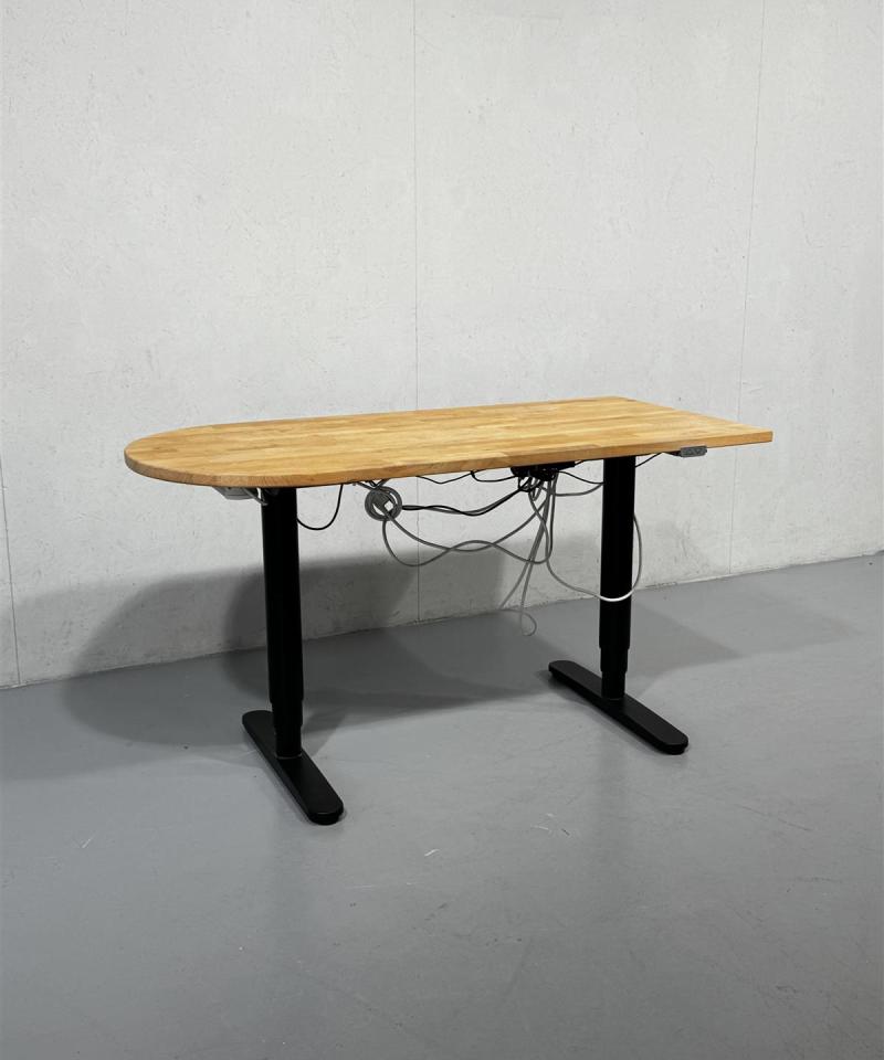 Työpöytä korkeussäädöllä 140x70