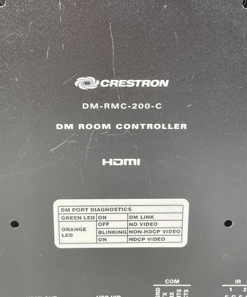 Crestron DM-RMC-200-C ja DM-TX-201-C