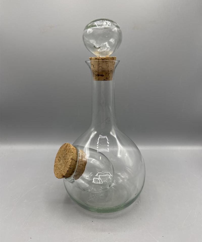 Decanter karahvi jäähdytintaskulla