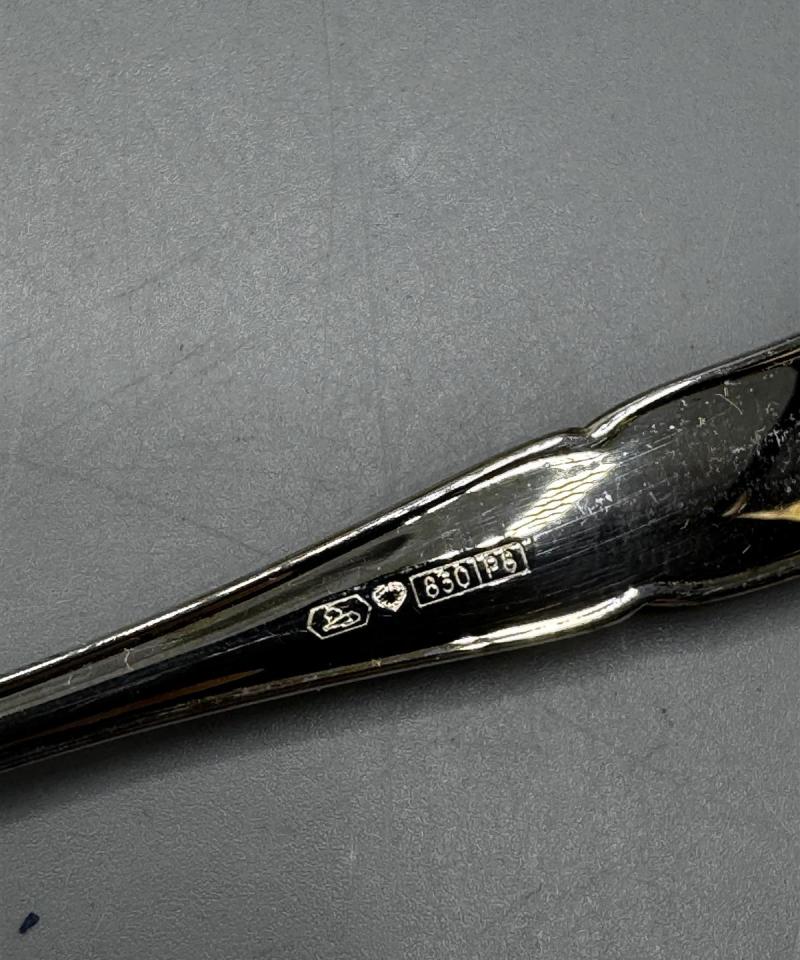 Chippendale hopea kahvilusikka 6 kpl + sokerilusikka (H830)