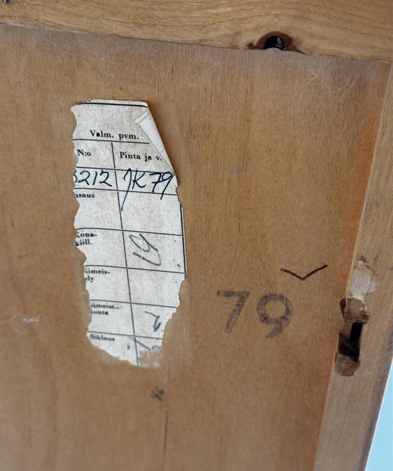 Vintage liukuovinen kaappi 1970-luku