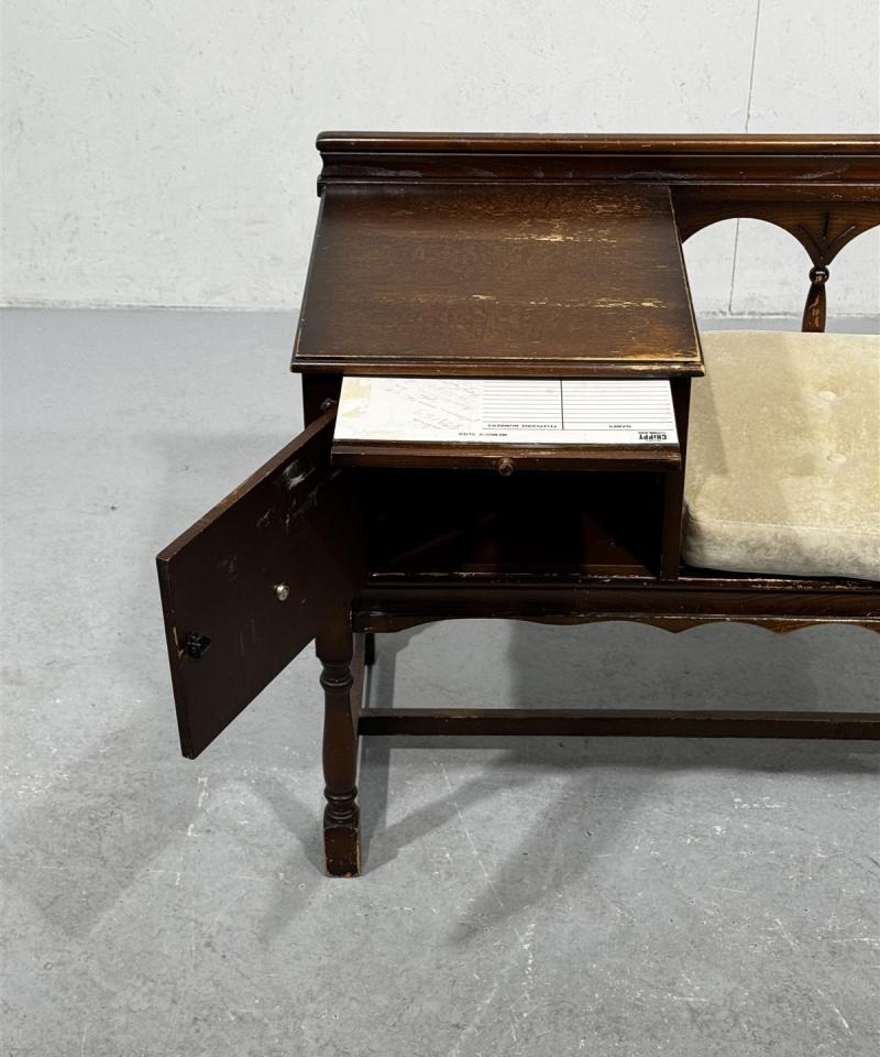 Vintage puhelinpenkki