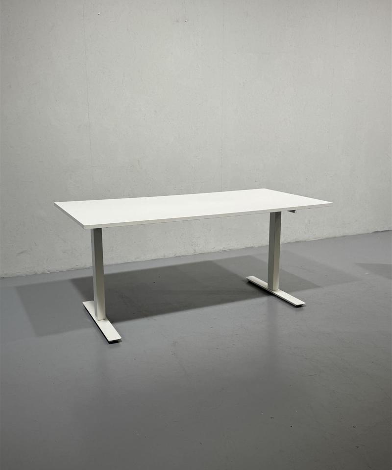 Ikea Skarsta työpöytä 160x80 säädettävä