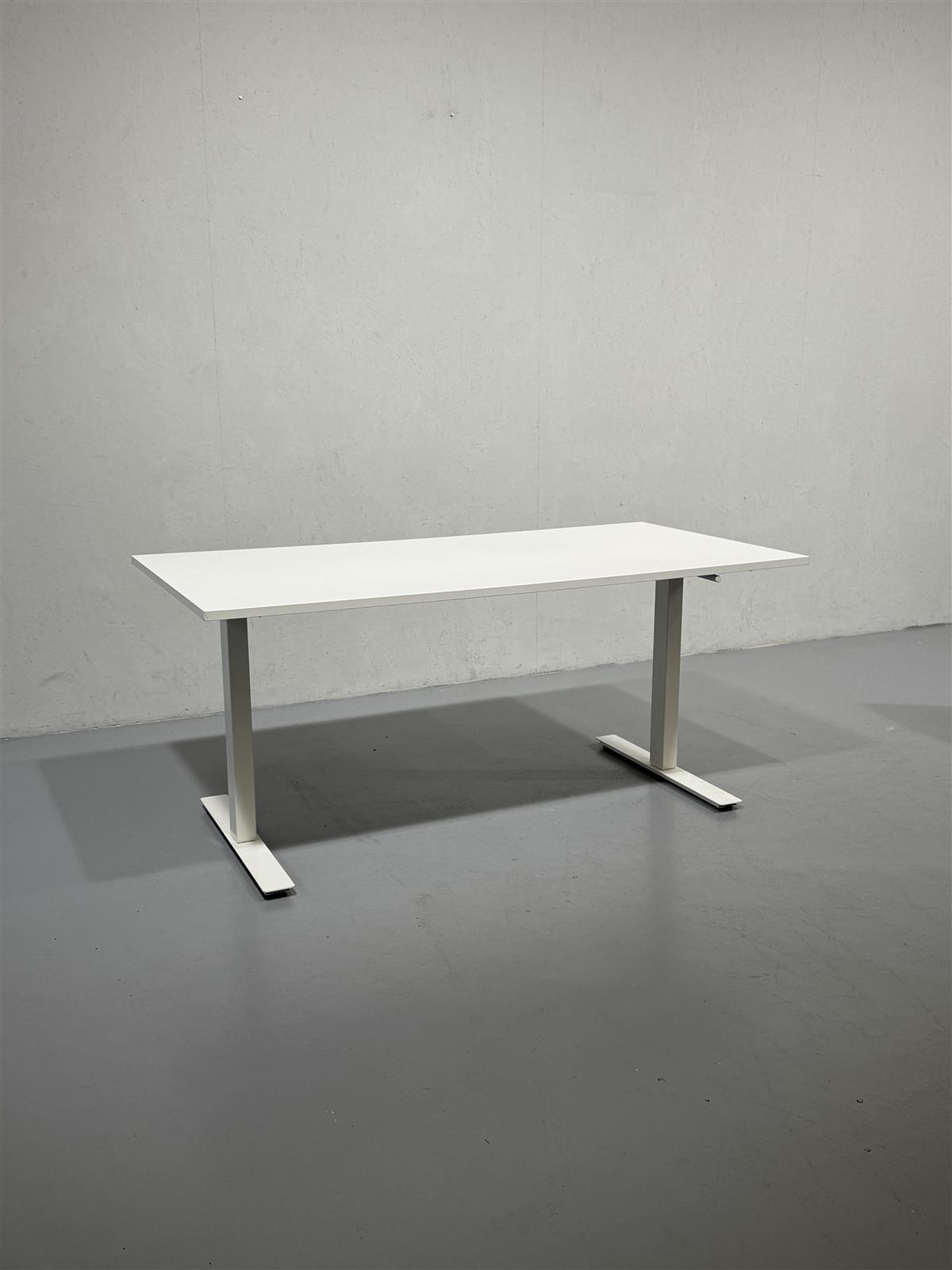 Ikea Skarsta työpöytä 160x80 säädettävä