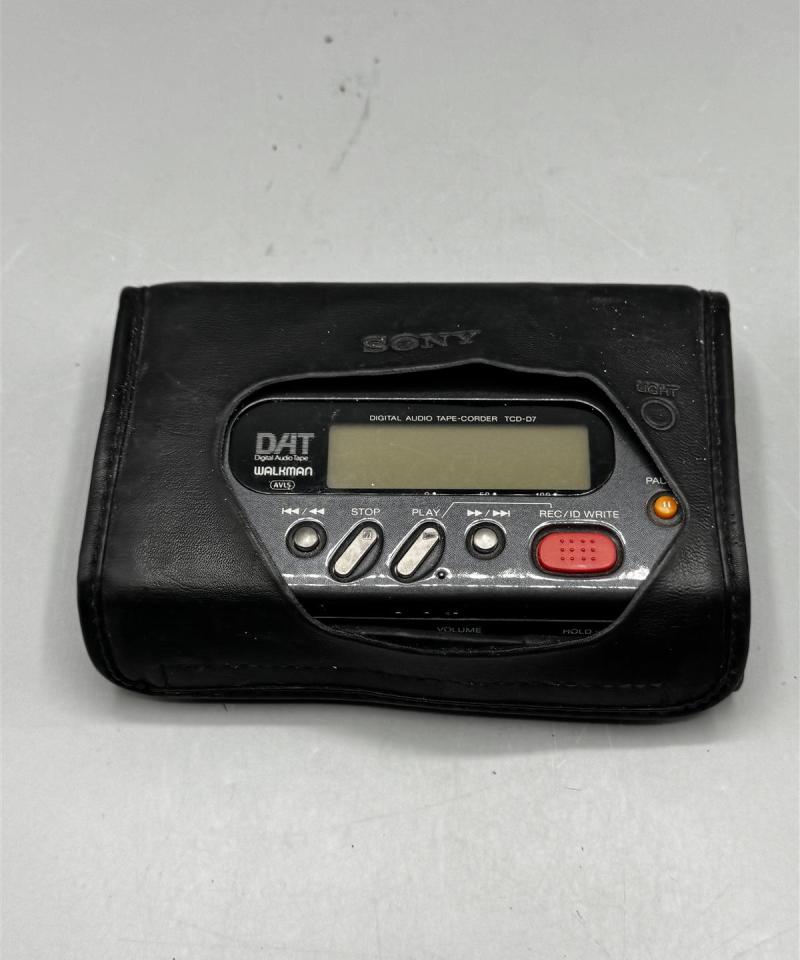 Sony DAT Walkman TCD-D7