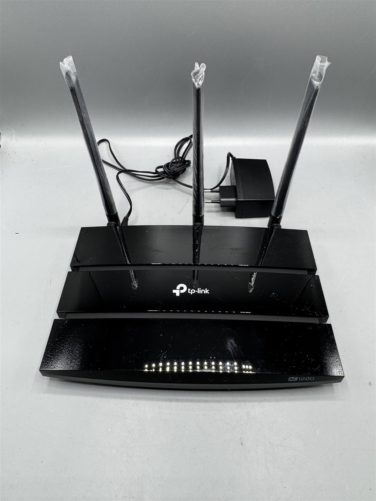 TP-Link Archer VR400 AC1200 reititin