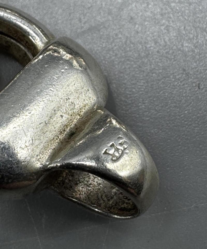 Hopeoitu kaulaketju ja ranneketju