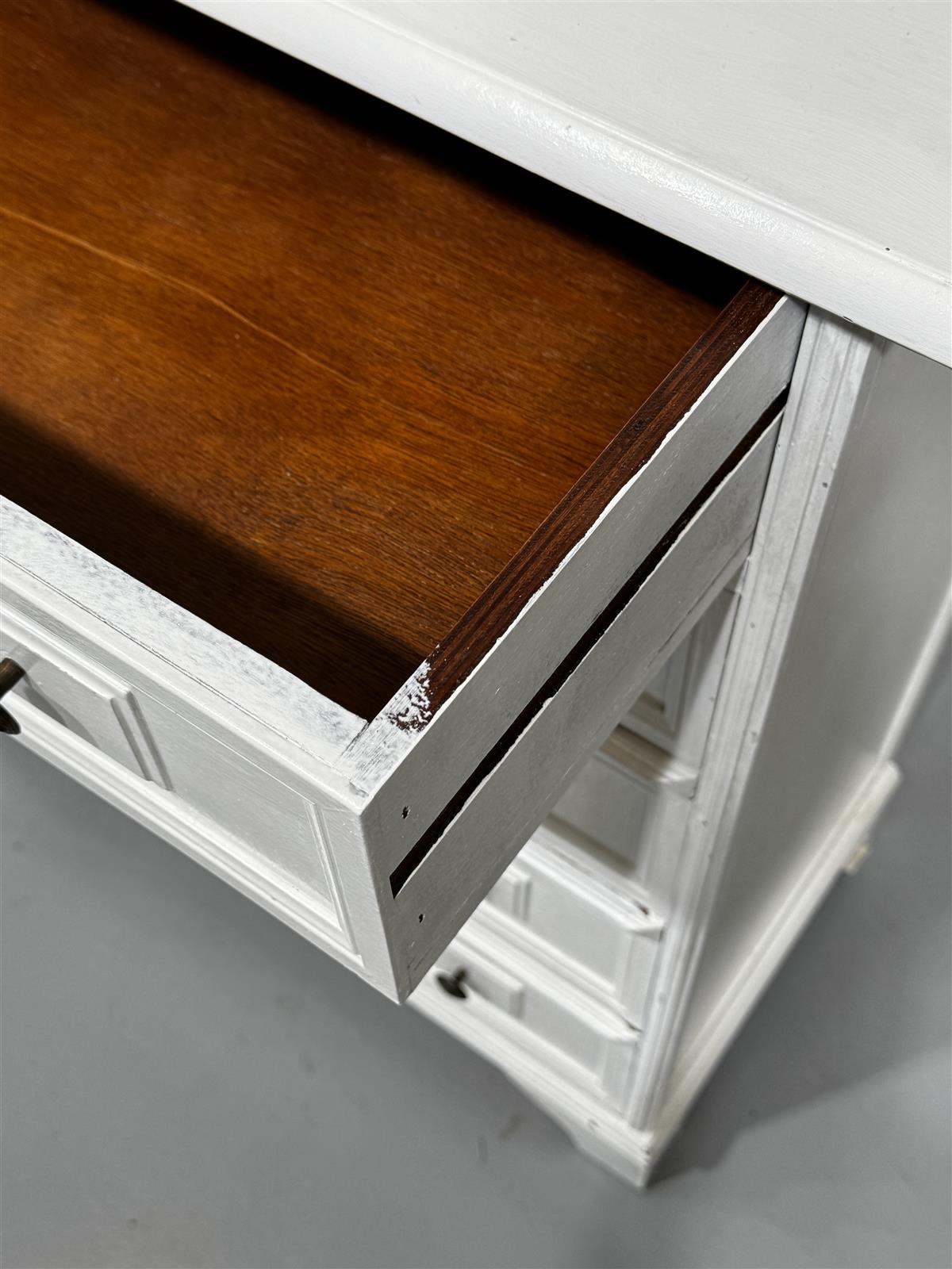 Lipasto 5 tasoa valkoinen