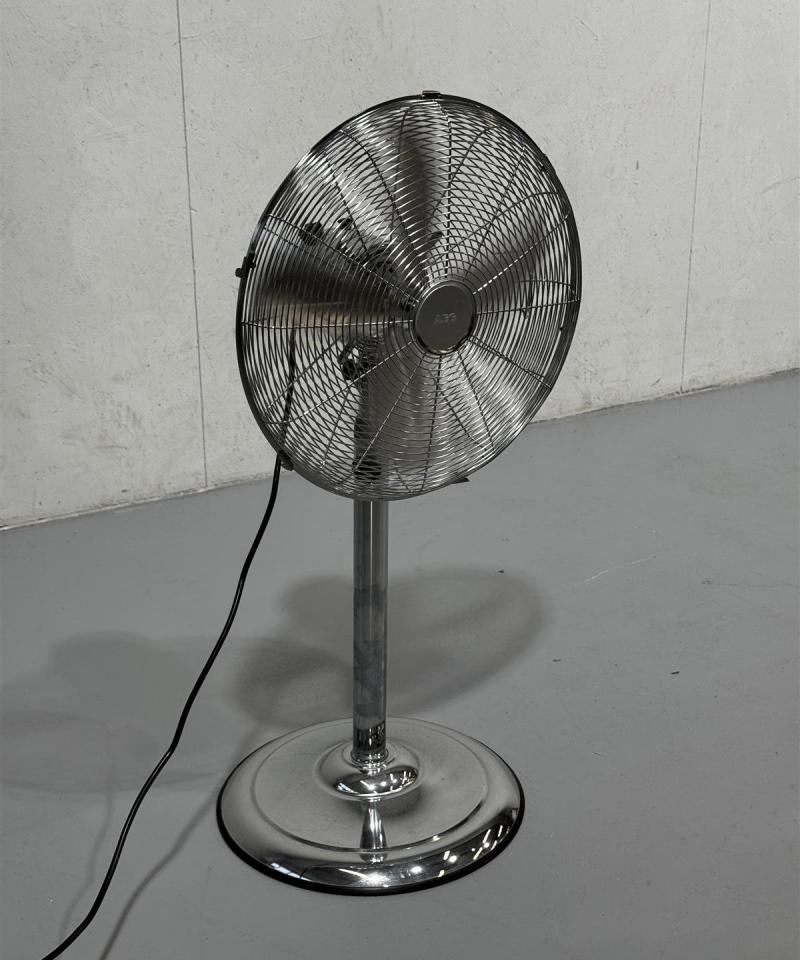 AEG VL 5527 MS N lattiatuuletin