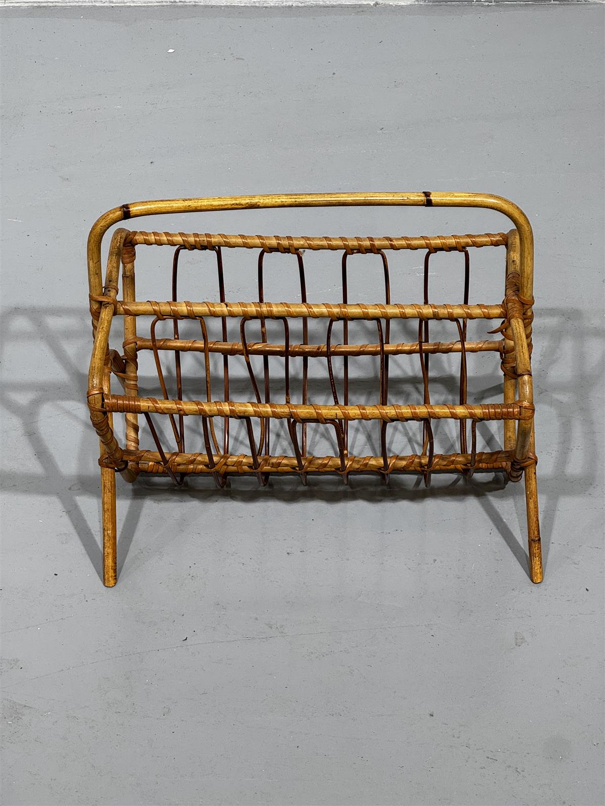 Rottinkinen lehtiteline