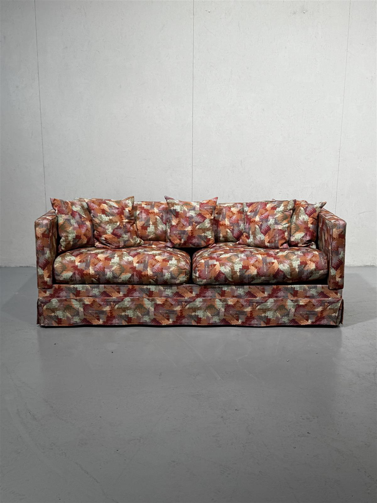 Sohva 2 istuttava, monivärinen