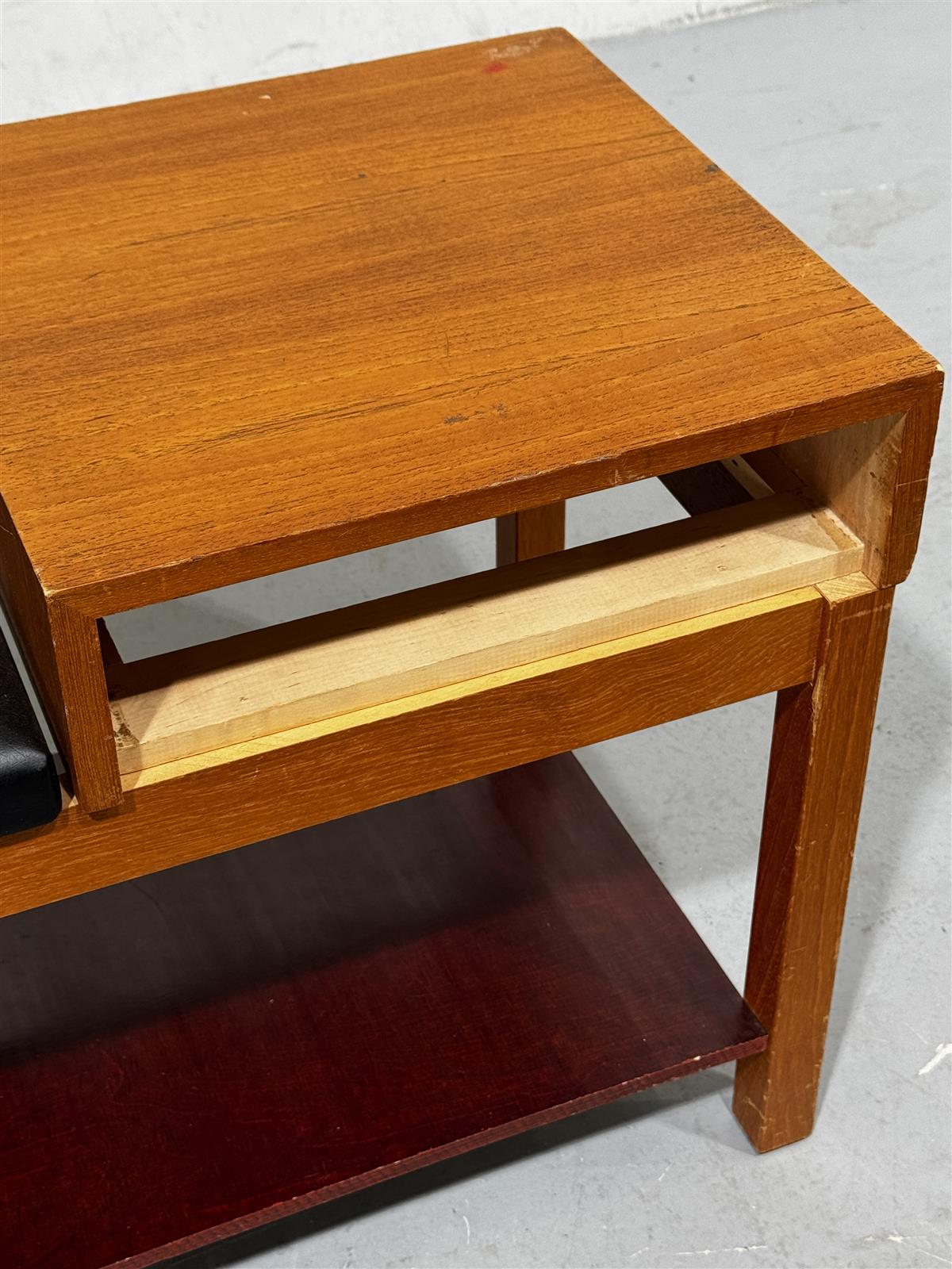 Retro puhelinpenkki teak