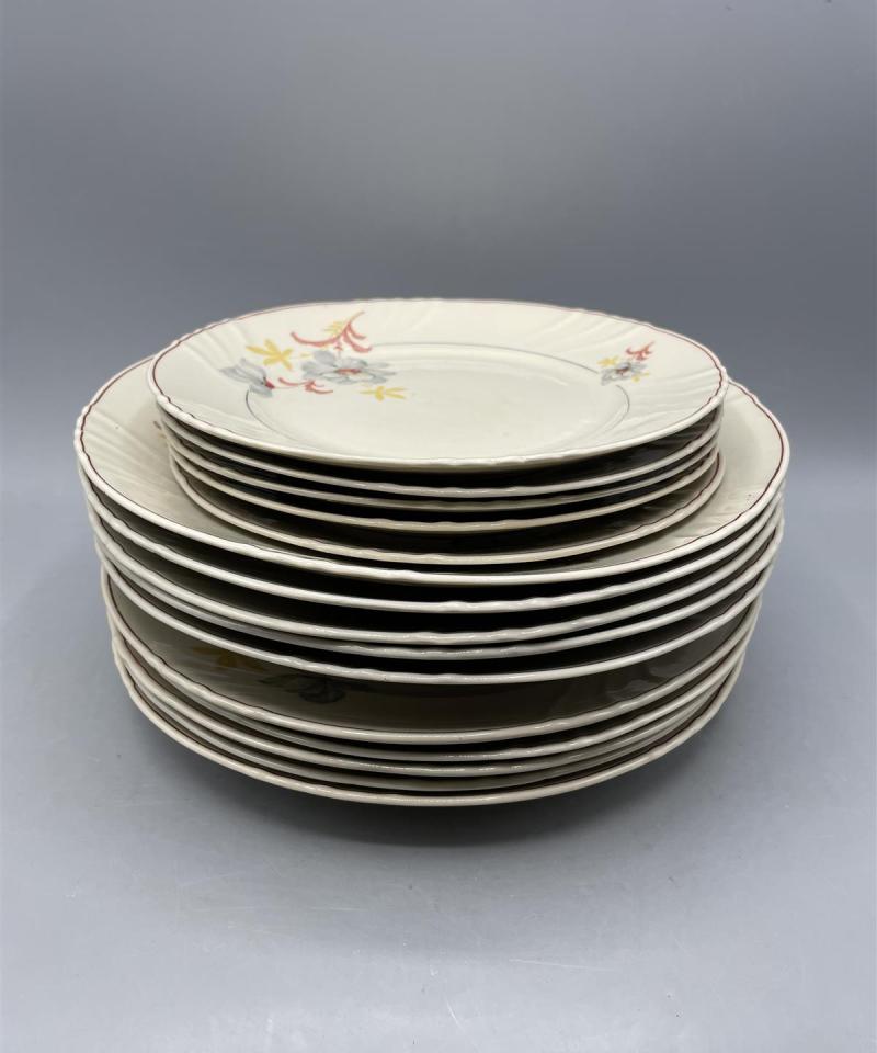 Arabia ARA Mainikki lautaset 15-osaa