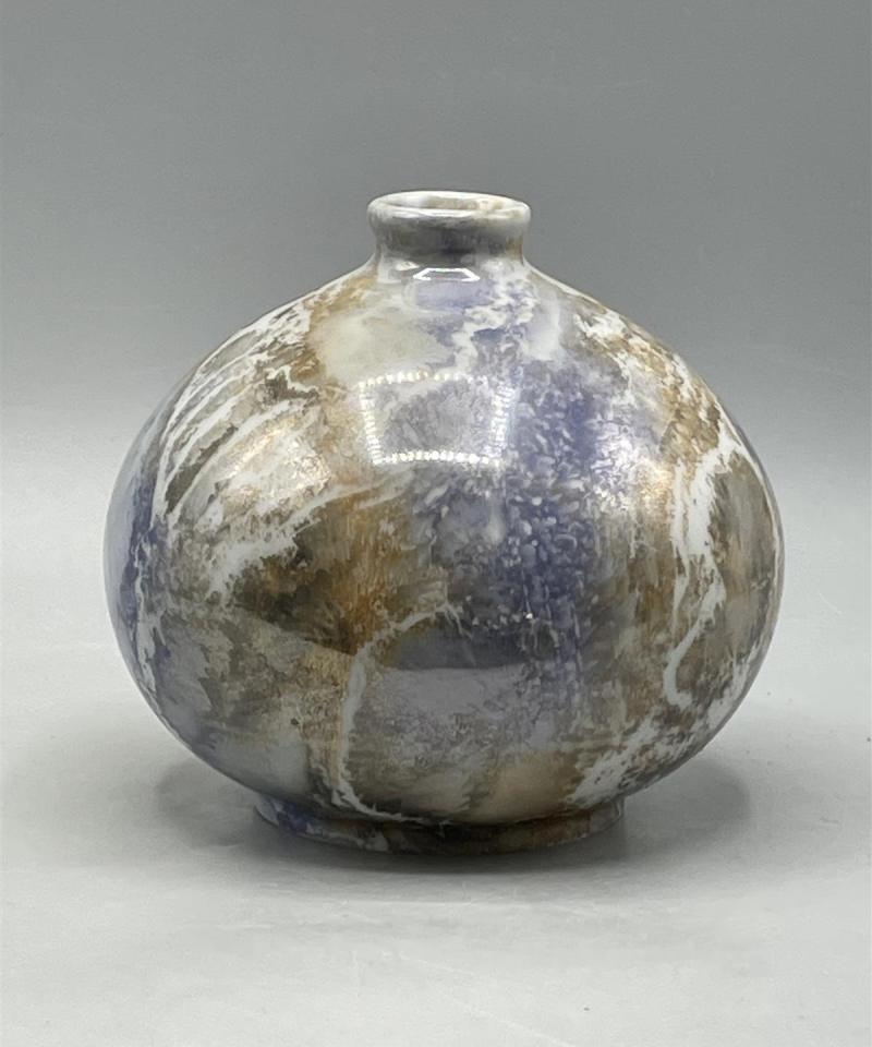 Arabia ”loistomarmori” maljakko, AAA-tornileima