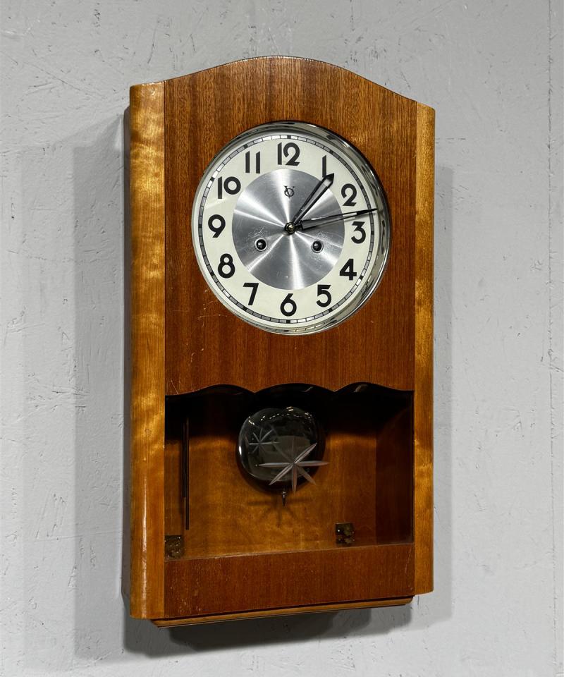Kellonvalmistamo Oy vintage seinäkello 1960-luku