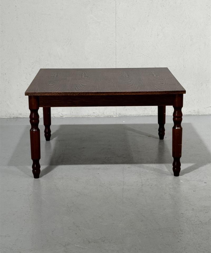 Klassinen sohvapöytä 80x80