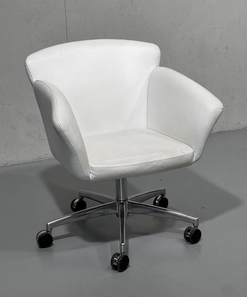 Isku toimistotuoli nahka valkoinen