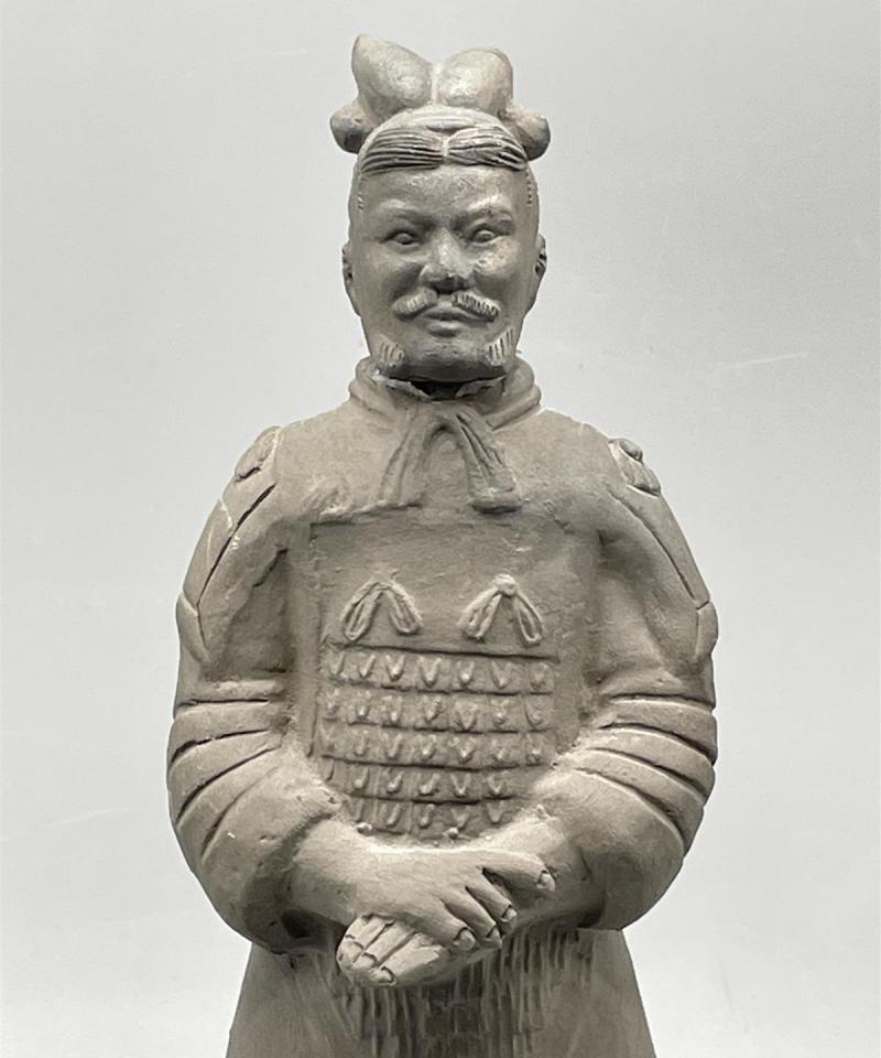 Terrakotta-soturi figuuri