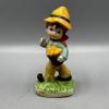 Vintage figuuri poika keltainen hattu