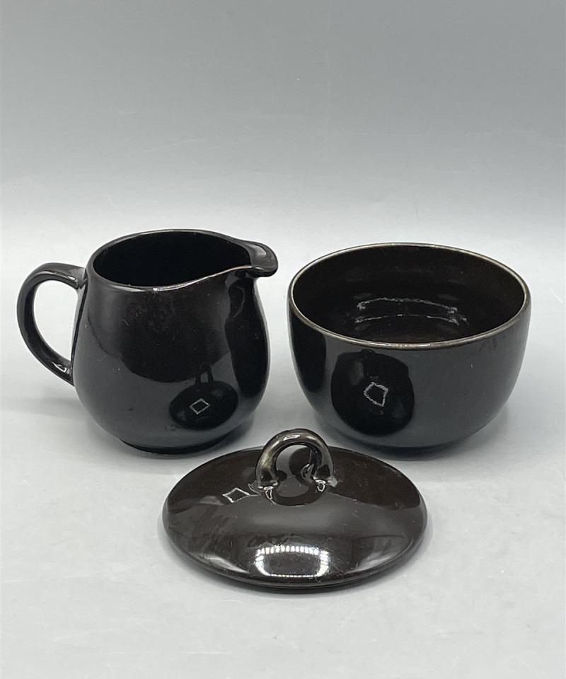 Arabia ruskea sokerikko ja kermakko, Kaj Franck