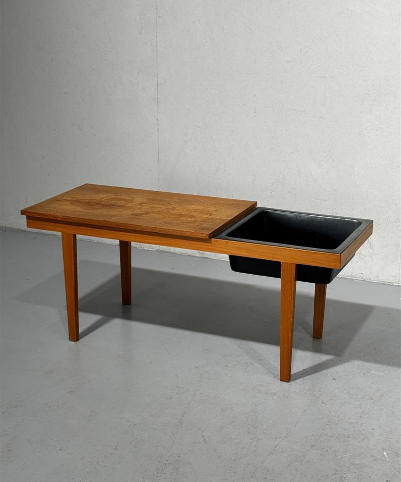 Retro kukkapöytä teak