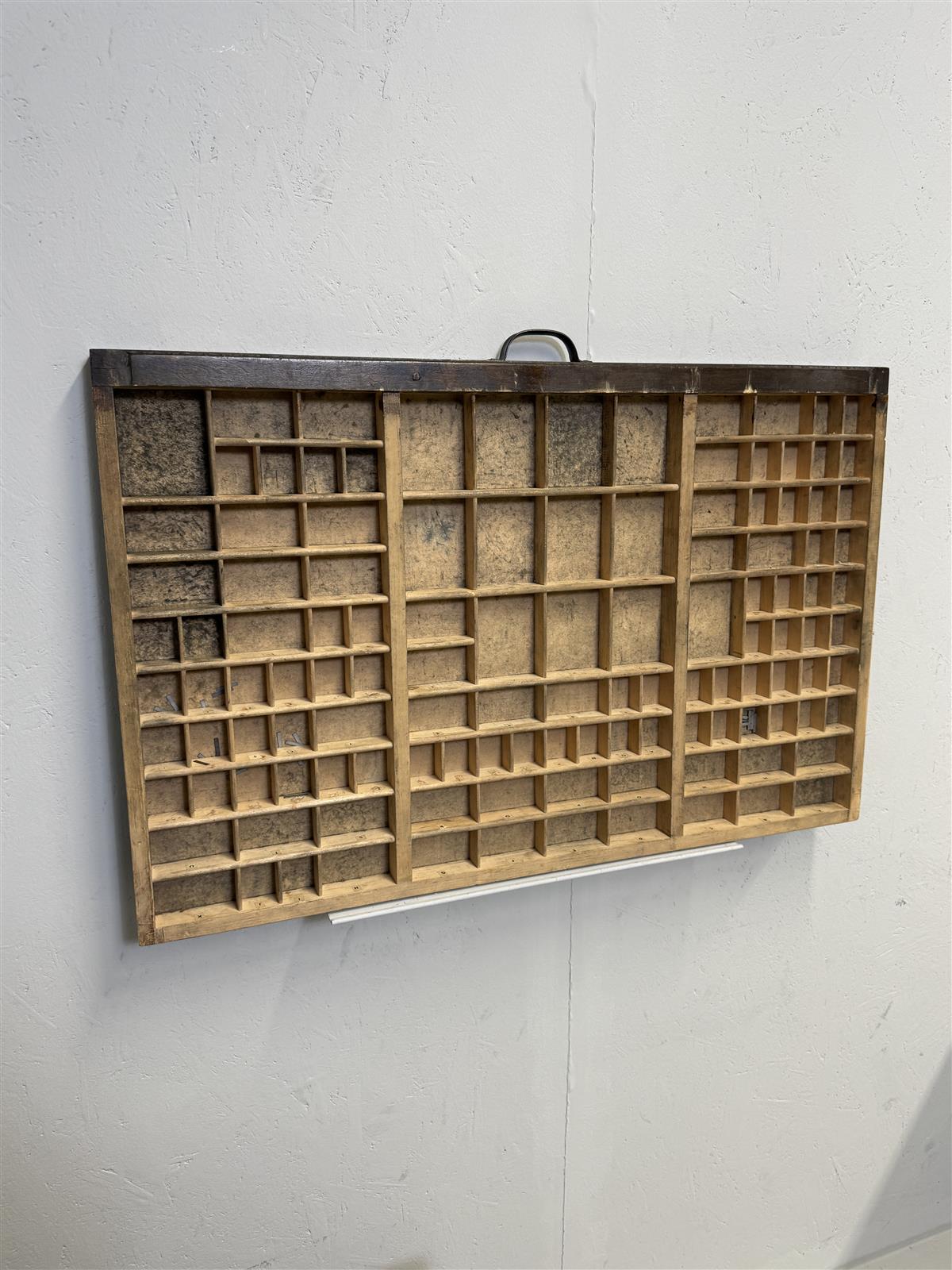 Kasti lokerikko koristeille