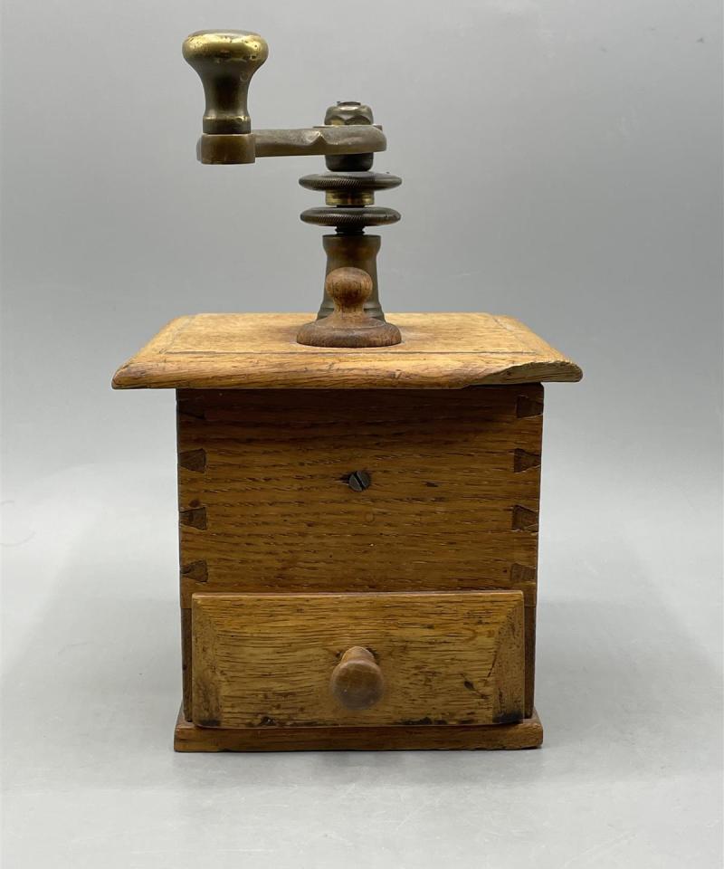 Vintage kahvimylly koriste