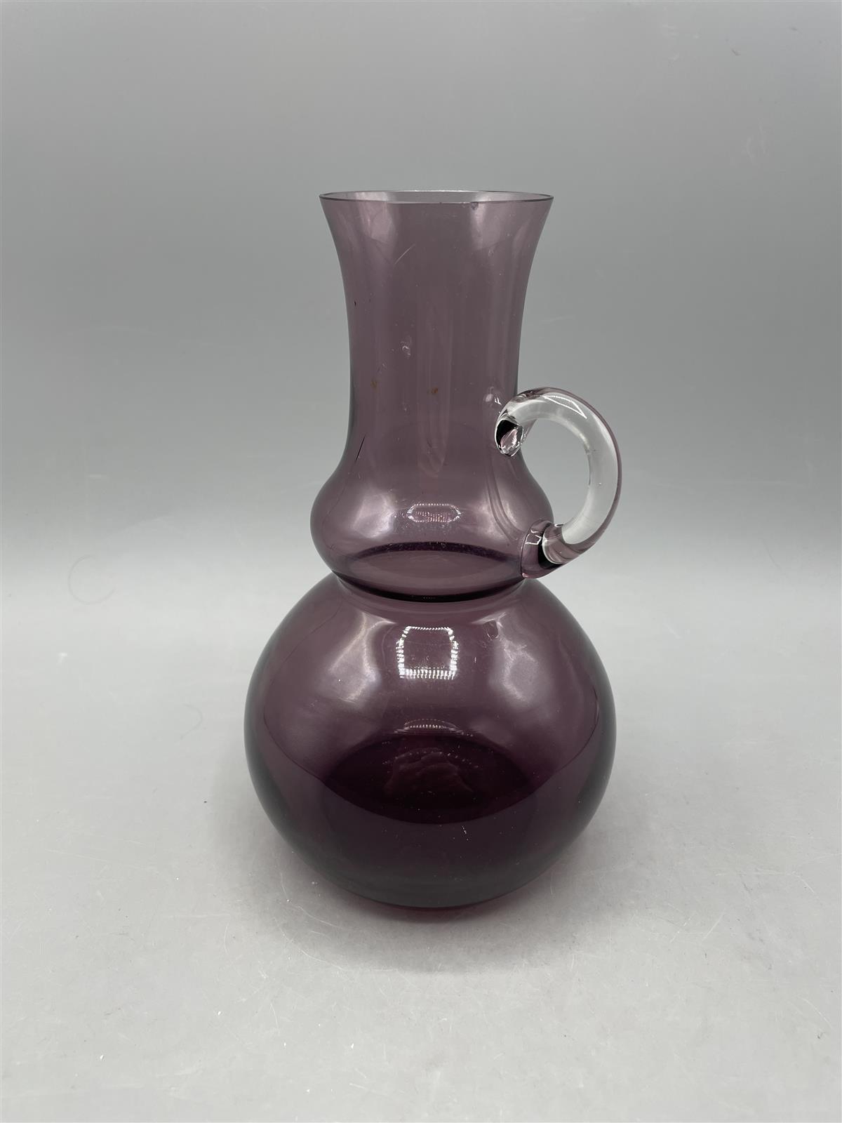 Kumela Lila karahvi kaadin, Jan Salakari