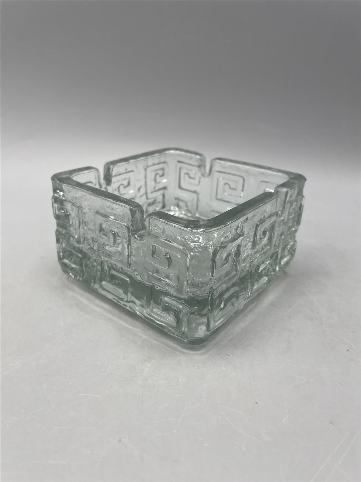 Riihimäen lasi Taalari tuhka-astia; Tamara Aladin