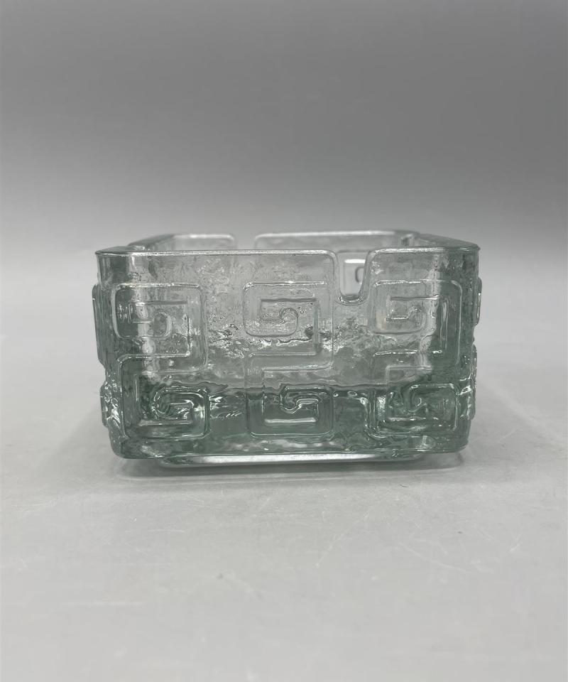 Riihimäen lasi Taalari tuhka-astia; Tamara Aladin