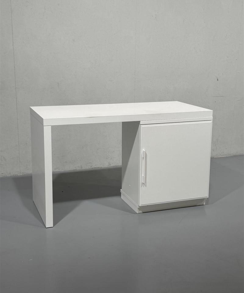 Muurame L-taso ja kaappi työpöytä 130x60