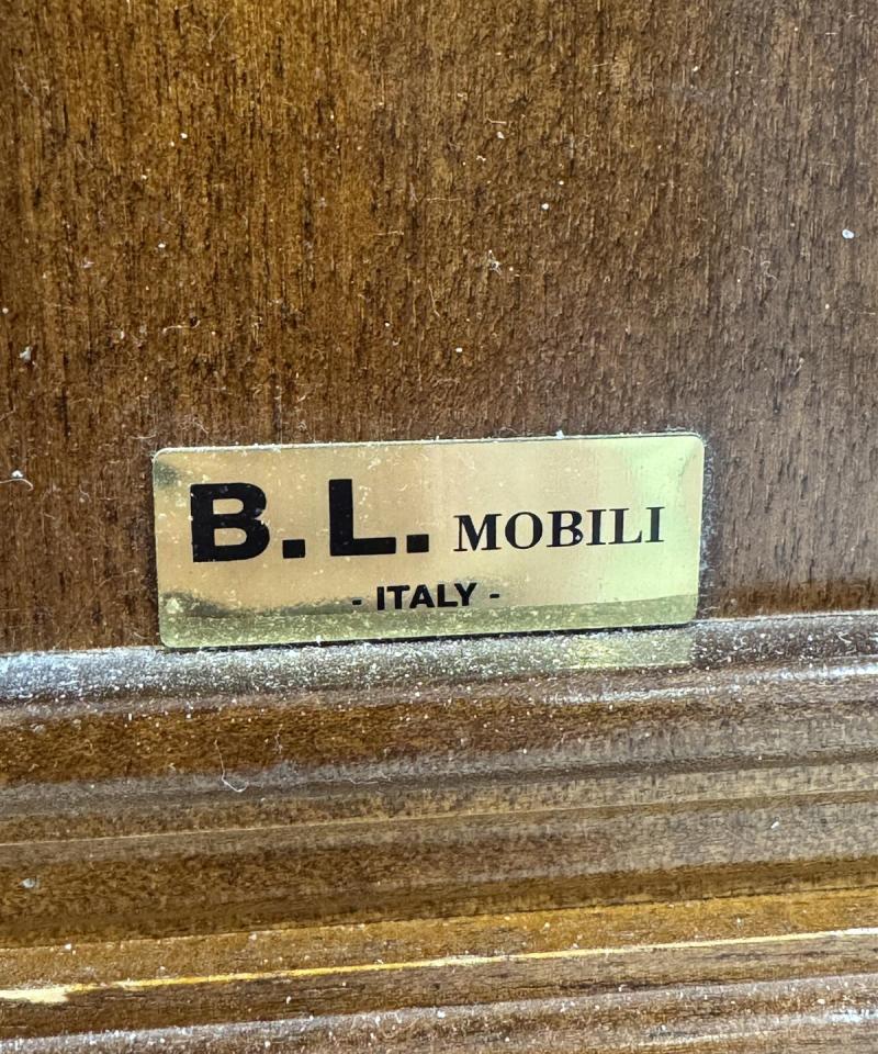 B.L. Mobili yöpöytä