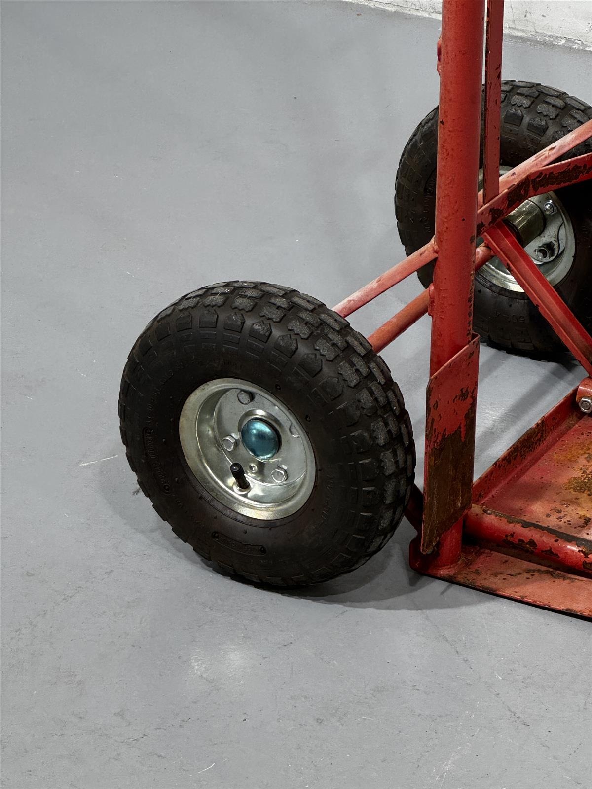 Nokkakärryt oranssi