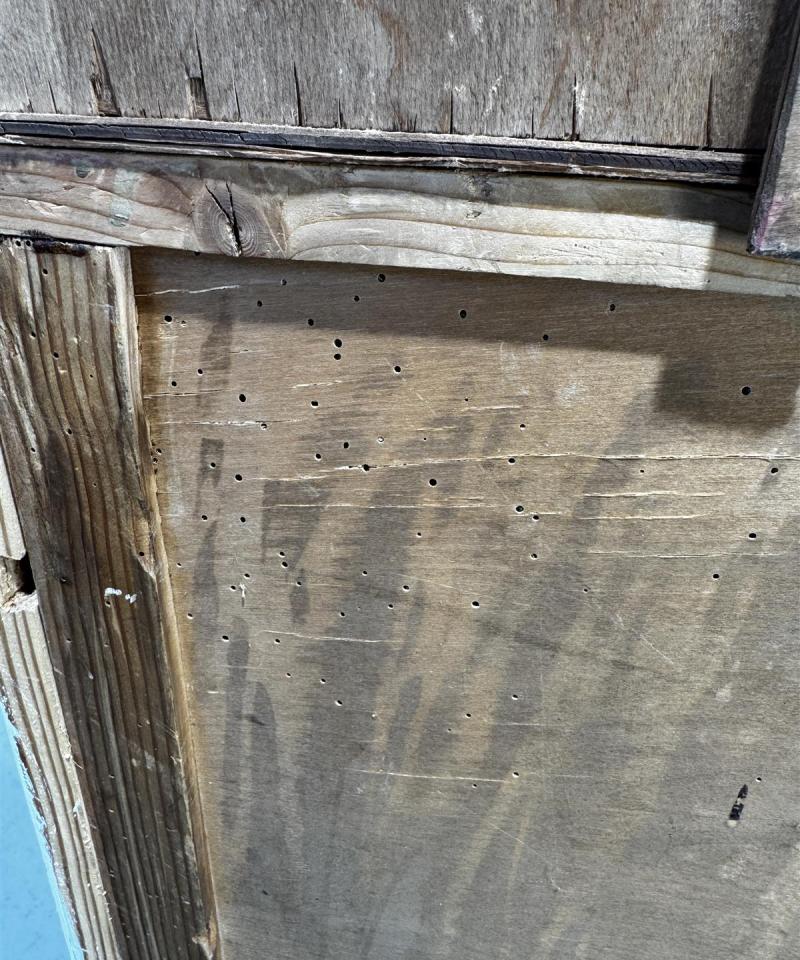 Vintage peilipiironki entisöitäväksi