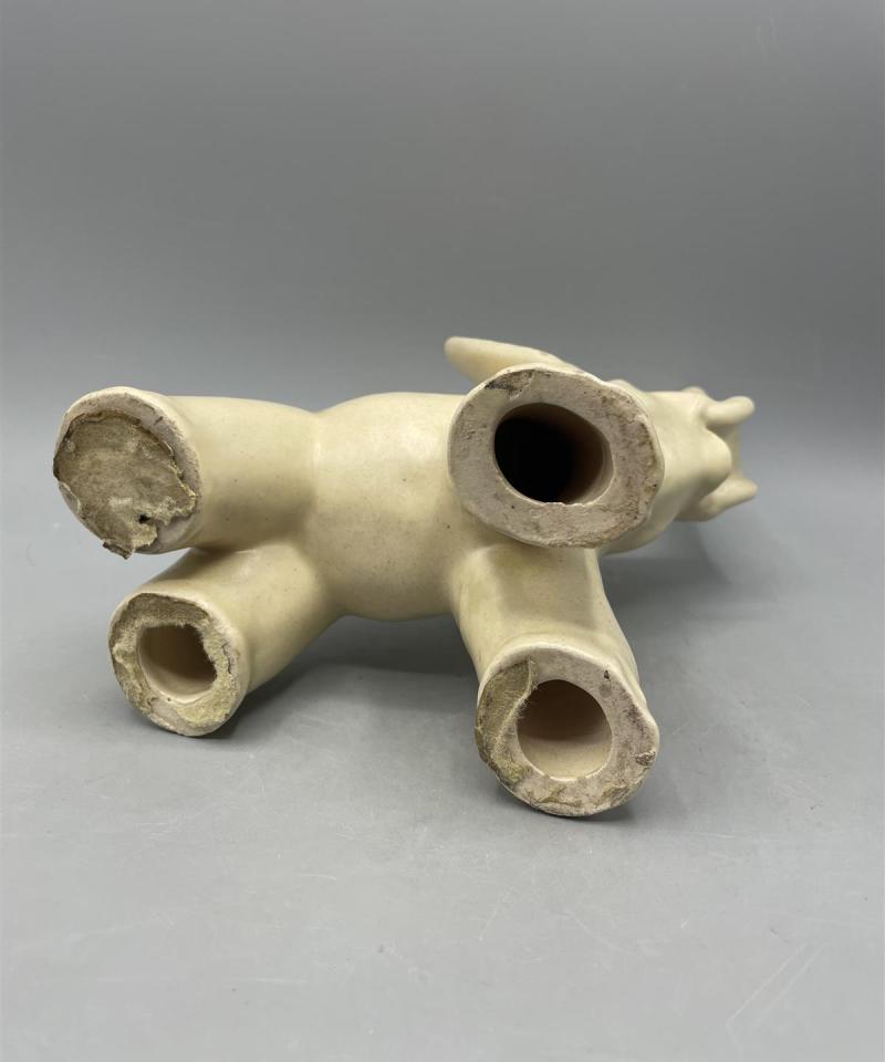 Kupittaan savi keraaminen norsu figuuri, Kerttu Suvanto-Vaajakallio