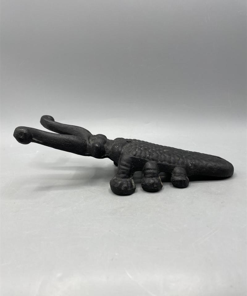 Saapasrenki Koppakuoriainen takorauta