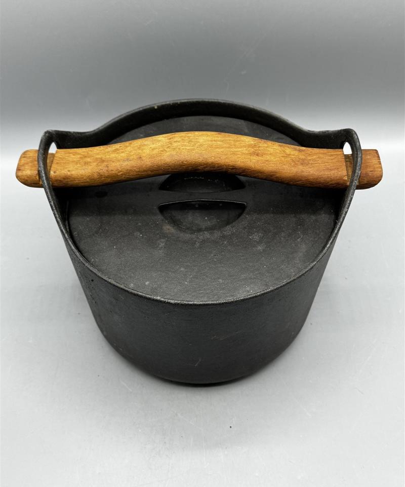 Sarpaneva pata valurautaa