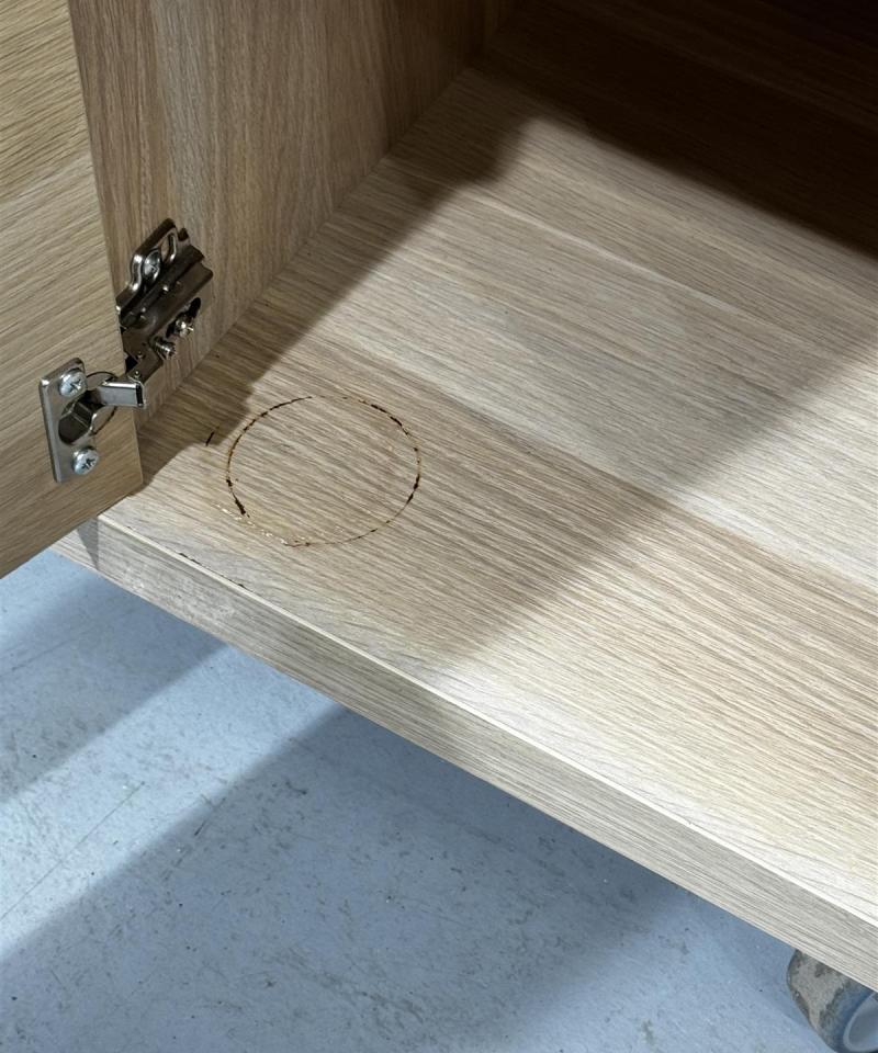 Ikea Kallax hyllykkö kaapeilla