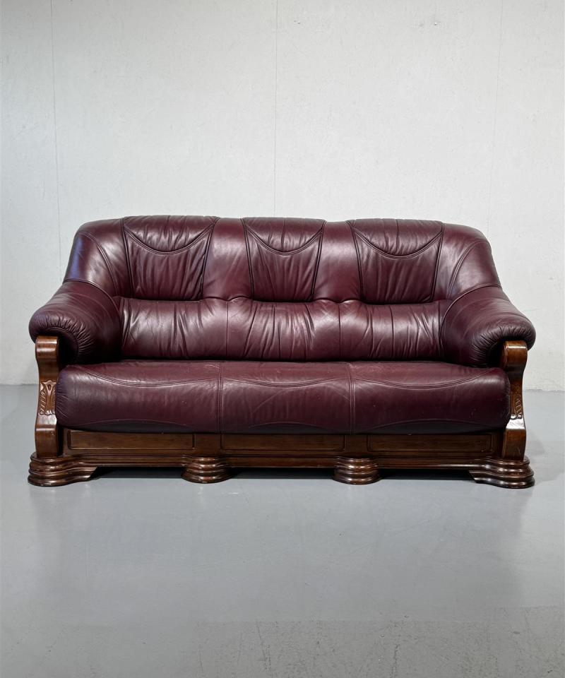 Klassinen sohva nahka