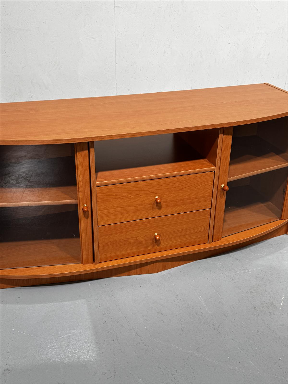 TV-taso 133cm ruskea