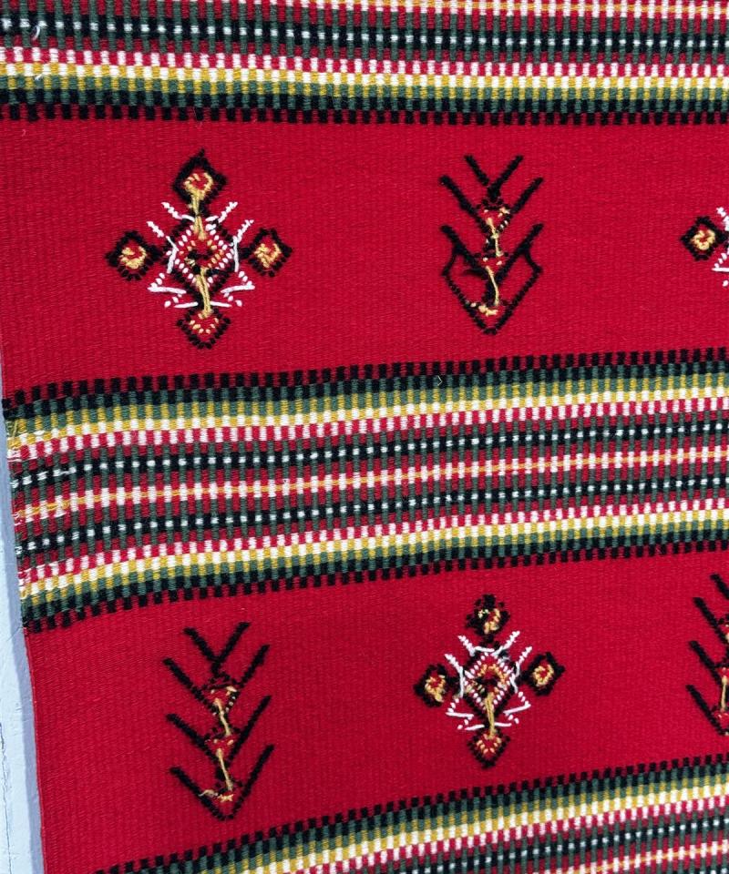 Karjalan raanu seinävaate