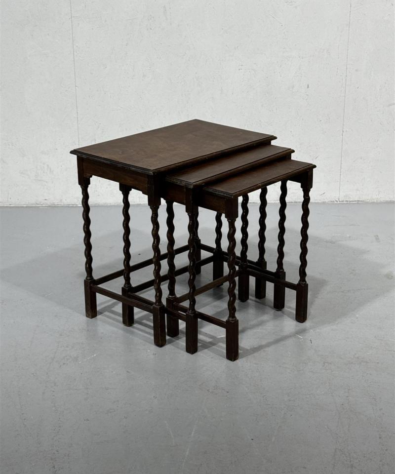 Vintage sarjapöytä (3kpl)