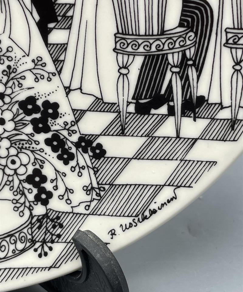 Arabia Hovimestari seinälautanen, Raija Uosikkinen