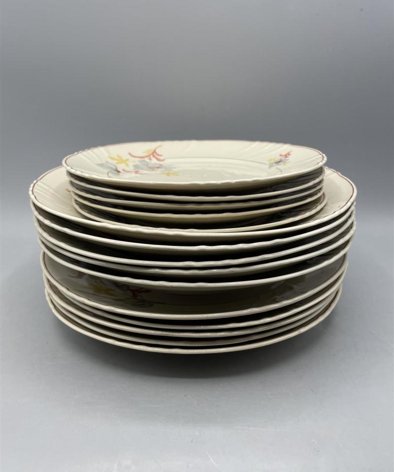 Arabia ARA Mainikki lautaset 15-osaa