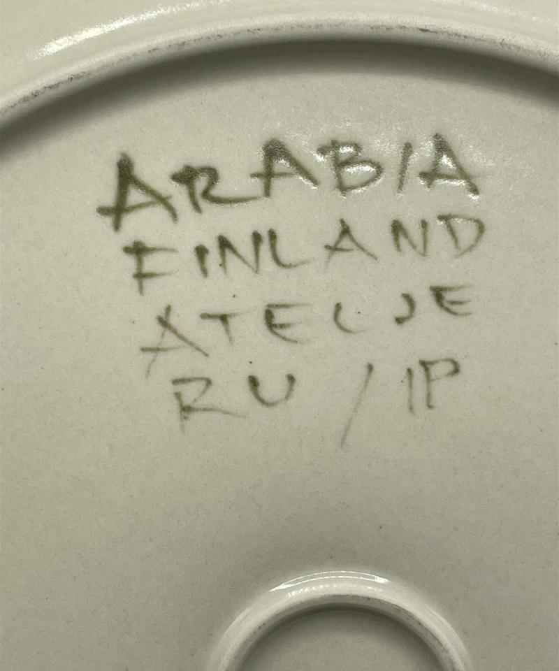 Arabia Atelje käsinmaalattu lautanen, Raija Uosikkinen