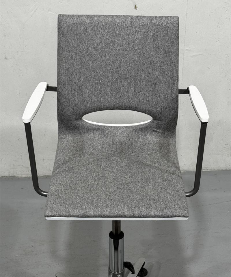 Toimistotuoli harmaa korkeasäätöinen